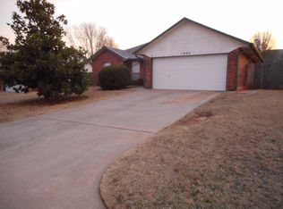 1904 N Shawnee Trl, Choctaw, OK 73020