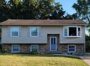 2119 Witchwood Ln, Lindenhurst, IL 60046