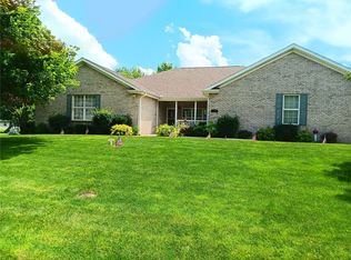 245 E Hamilton St, Warrensburg, IL