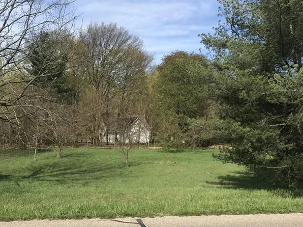 1289 68th St, South Haven, MI 49090