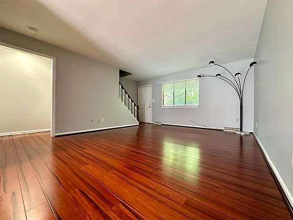 2nd image of 579 Churchill Dr