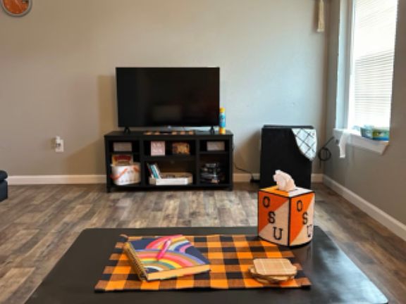 2nd image of 1402 S Main St #1B