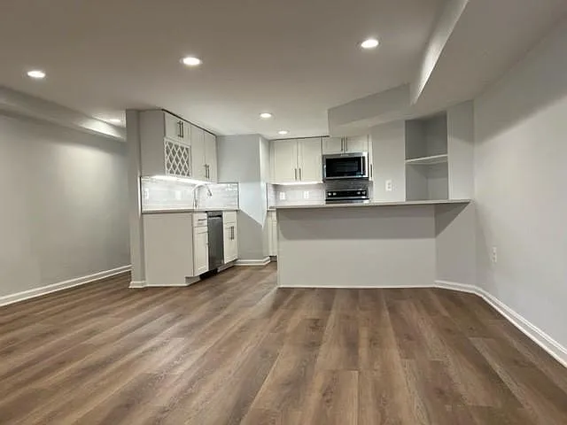 2 bed, 850 sqft, $2,500 — Photo 2