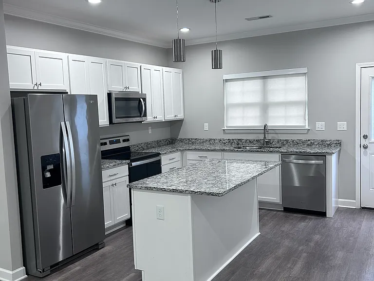 2346 Old Furnace Rd — Photo 2