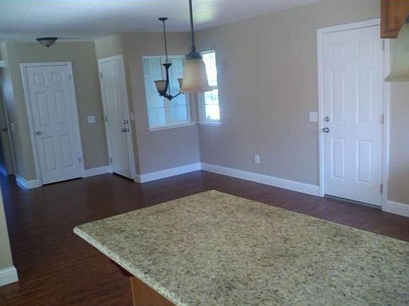 4th image of 190 Briarcliff Dr