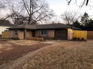 311 E Division St, Pilot Point, TX 76258