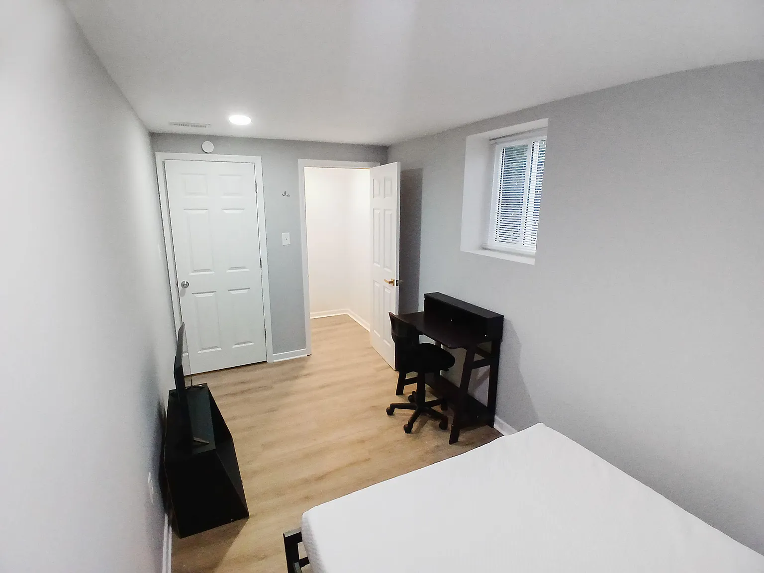 4 bed, 2.0 bath, 1920 sqft, $966 — Photo 4