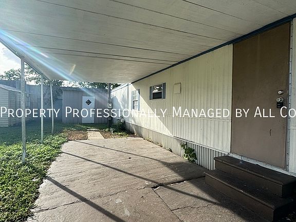 2nd image of 2735 W 10th St #1