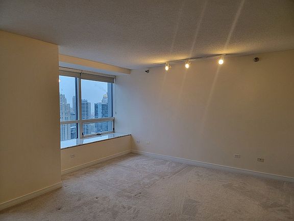 3rd image of 512 N McClurg Ct APT 3808