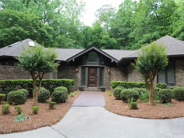 5101 Stoney Brooke Dr, Phenix City, AL 36867