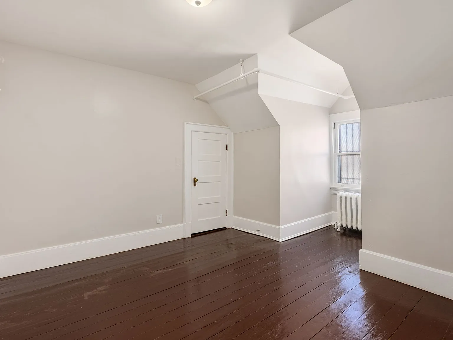 1 bed, 132 sqft, $1,100 — Photo 2