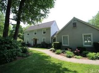 4260 Rosewood Ln, Allentown, PA 18103