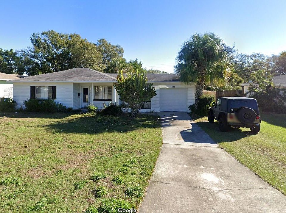 1st image of 111 S Saturn Ave