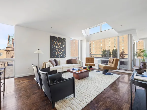 425 East 13th Street image 1 of 29