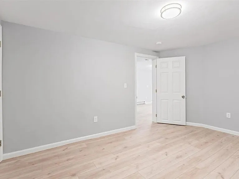 95 Wainwright St #0 — Photo 4