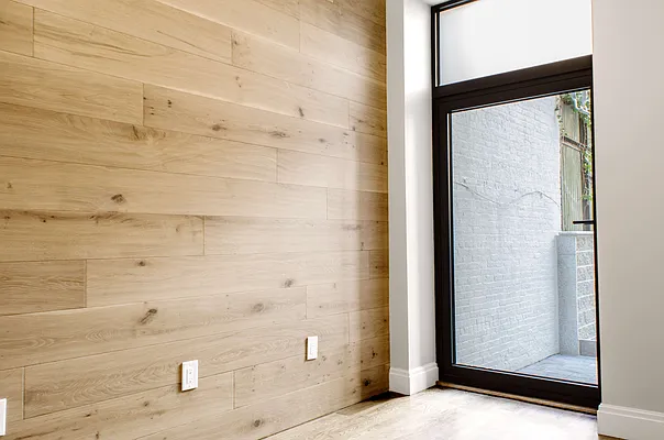 Rented by Argent Advisors LLC | media 77