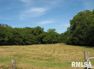 S 14th, Pekin, IL 61554