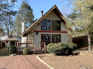 15 Morris Ave, Montville, NJ 07045