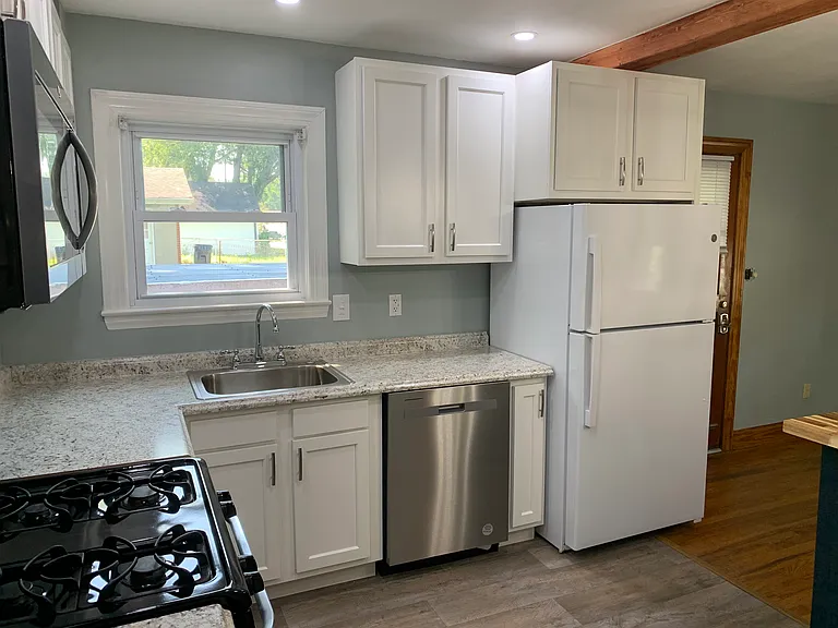 1038 Parkway Dr — Photo 11