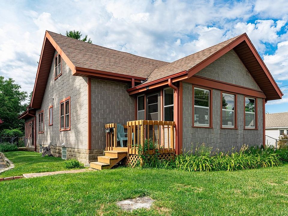 1st image of 613 River Ln