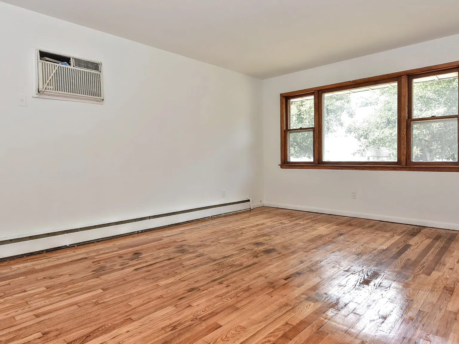3 bed, 2.0 bath, $2,350 — Photo 4