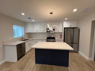 9027 Lindley Ave #9025-1/2, Northridge, CA 91325