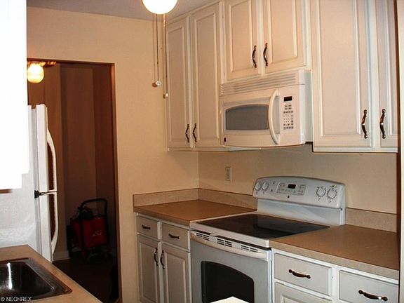 4th image of 2885 Pease Dr APT 110
