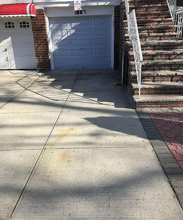 2nd image of 1887 E 51st St Unit Penthouse