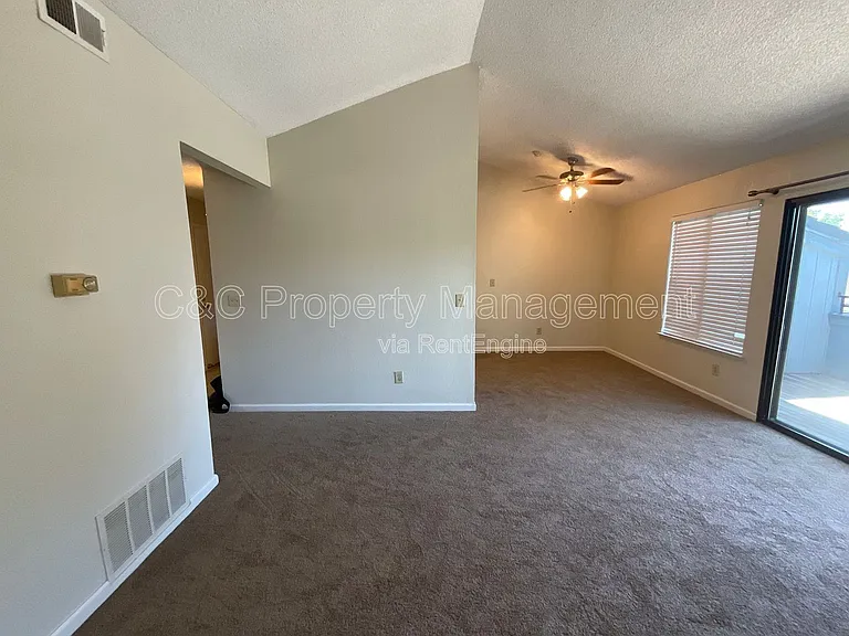 6254 Joaquin Murieta Ave #B — Photo 21
