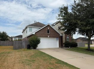 5902 Carnaby Ln, Rosenberg, TX 77471