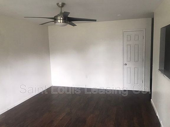 4th image of 2673 Blue Heron Dr