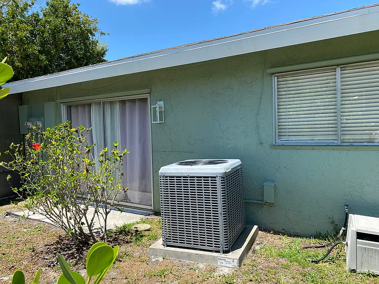 1781 SE Linpark Ct — Photo 64