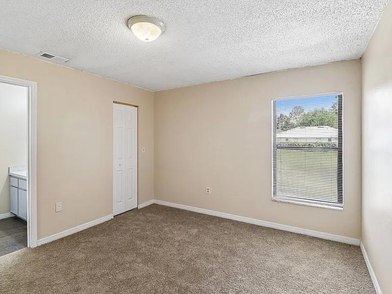 384 Cocoa Ct — Photo 27