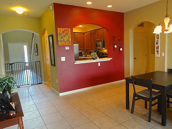 3rd image of 2809 Wentworth Ln