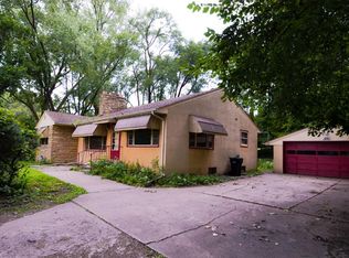 1261 Ingerson Rd, Arden Hills, MN 55112