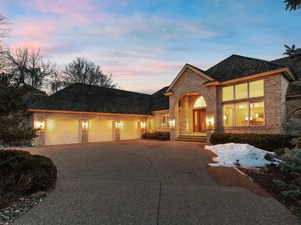 7101 Kenmare Dr, Bloomington, MN 55438