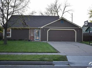 2509 Allison Dr, Lawrence, KS 66046