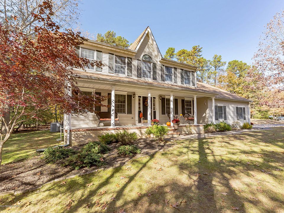 1st image of 14 Woods Rd
