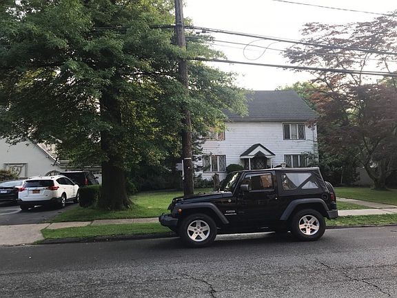 2nd image of 636 Westminster Ave