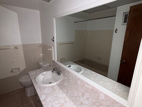 3rd image of 3200 33rd St N APT 10