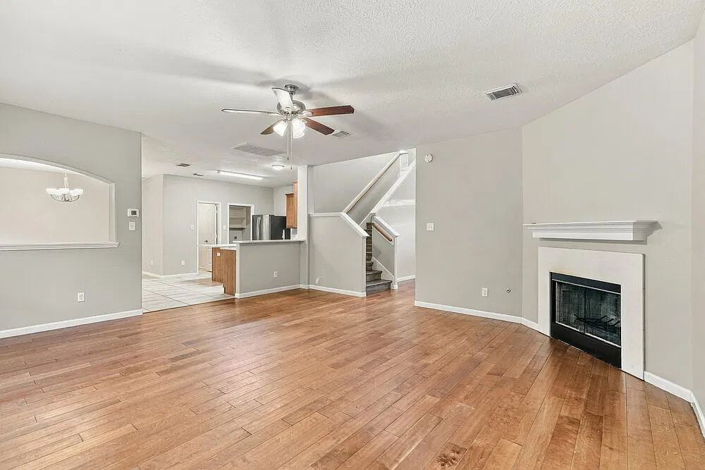 4 bed, 2.5 bath, 2860 sqft, $2,505 — Photo 4