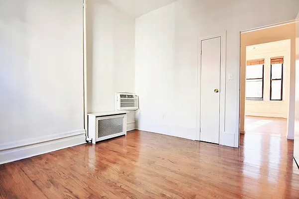 Rented by Balass Ralph, LREB | media 14