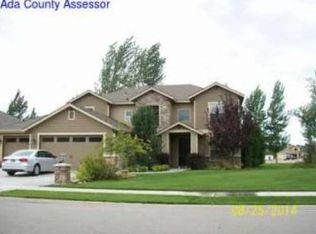 411 E Eaglewoods Ln, Eagle, ID 83616