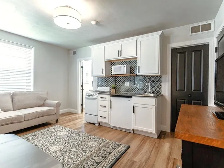 101 N Rose St — Photo 10