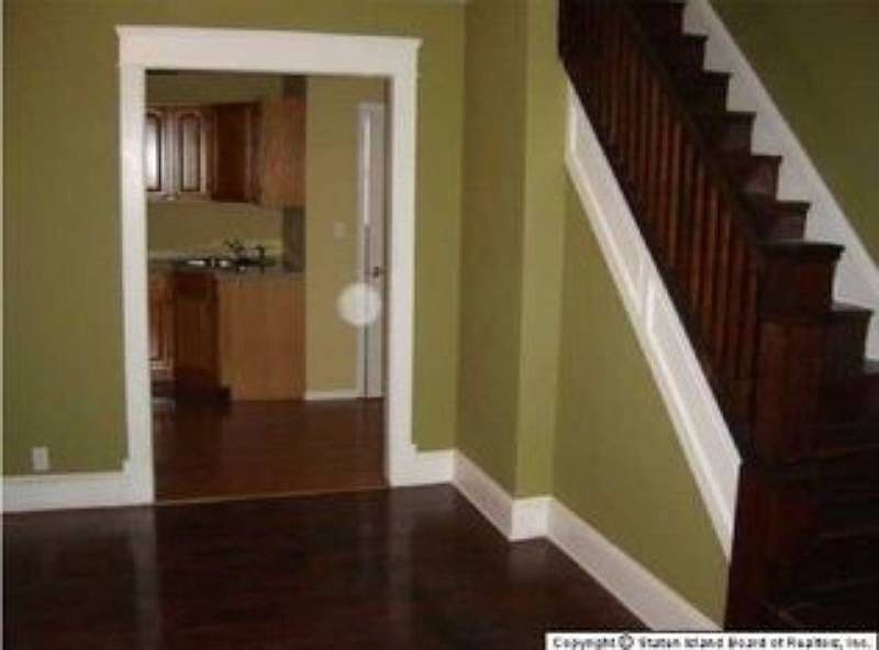 2nd image of 1 Laurel Ave