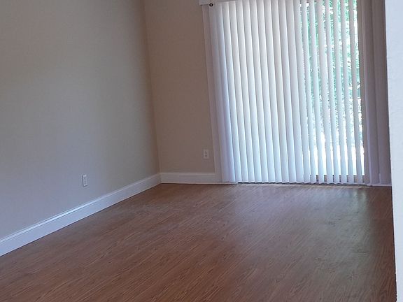 3rd image of 3400 Dayton Blvd
