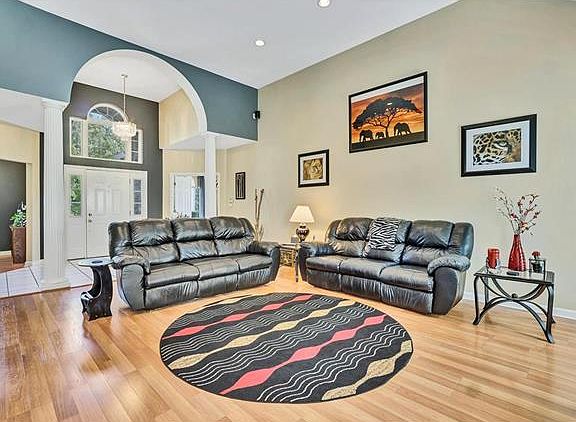 3rd image of 3811 Vincentian Ln