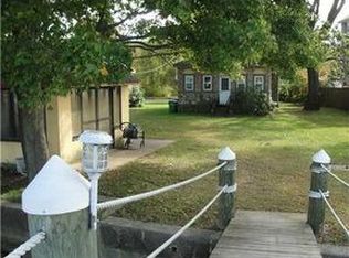 253 Paine St, Warwick, RI 02889