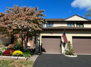 13 Saxonney Cir, Flemington, NJ 08822