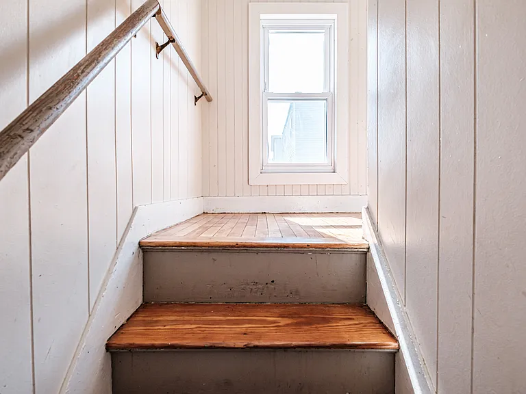 533 Washington Ave #2 — Photo 6